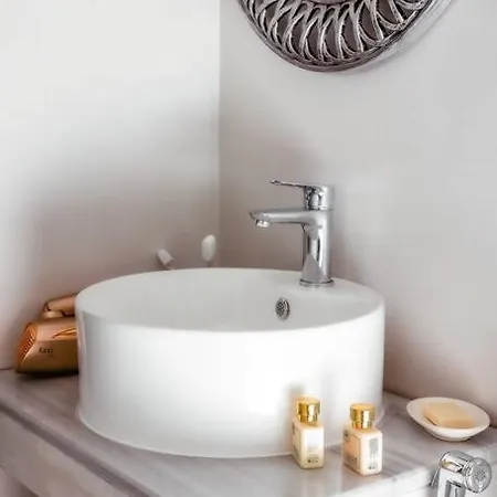 Apartamento Kipos Suites #1 Near The